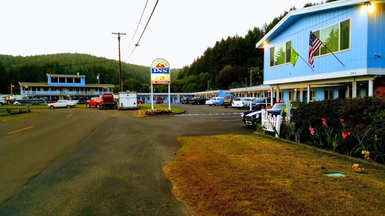 Winchester Bay Inn リーズポート エクステリア 写真