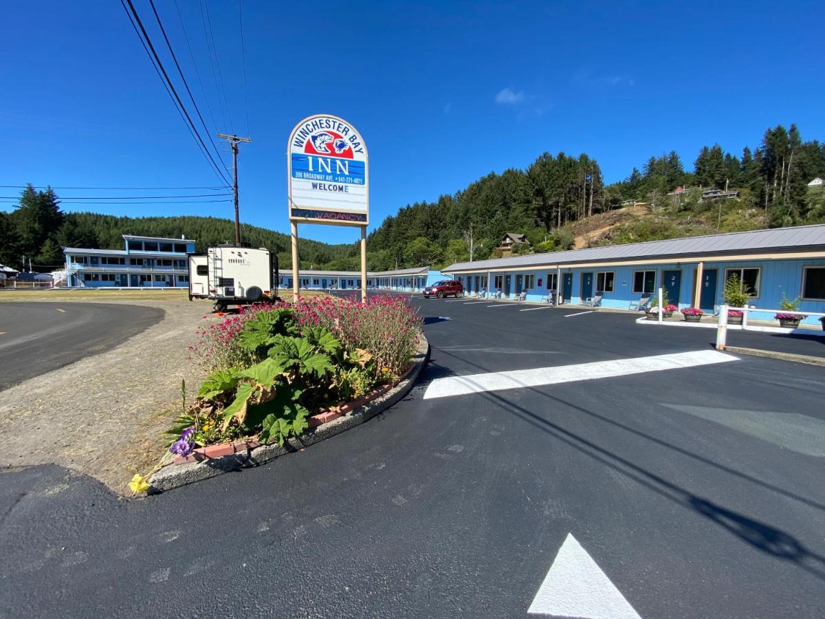 Winchester Bay Inn リーズポート エクステリア 写真