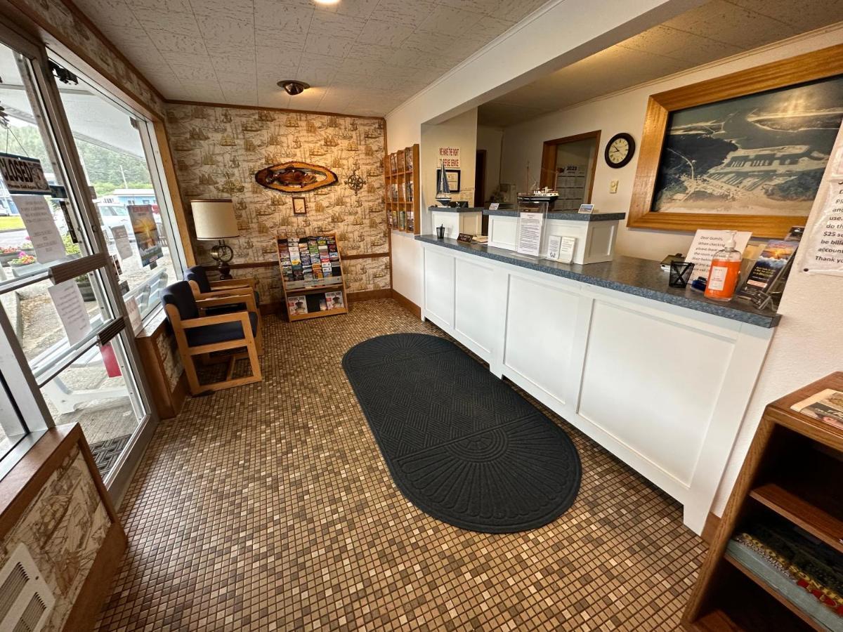 Winchester Bay Inn リーズポート エクステリア 写真